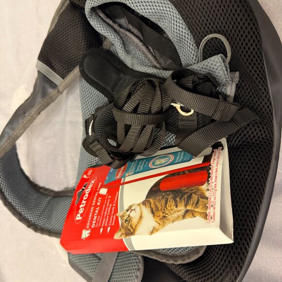 FAST SHIP! Cat Sling Carrier Bundle: Safety Harness & NEW Dental Kit - Picture 8 of 10